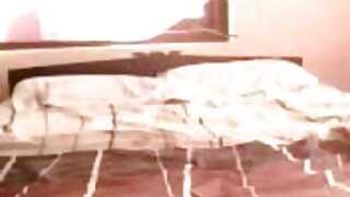 আমি আমার ঠোঁট কনডেনডেন্সড দুধ আকারে শীর্ষ ছিটিয়ে, কোন সময় সেক্স ভিডিও এইচডি সেক্স ভিডিও এইচডি মুখের মধ্যে এটি খোলার জন্য